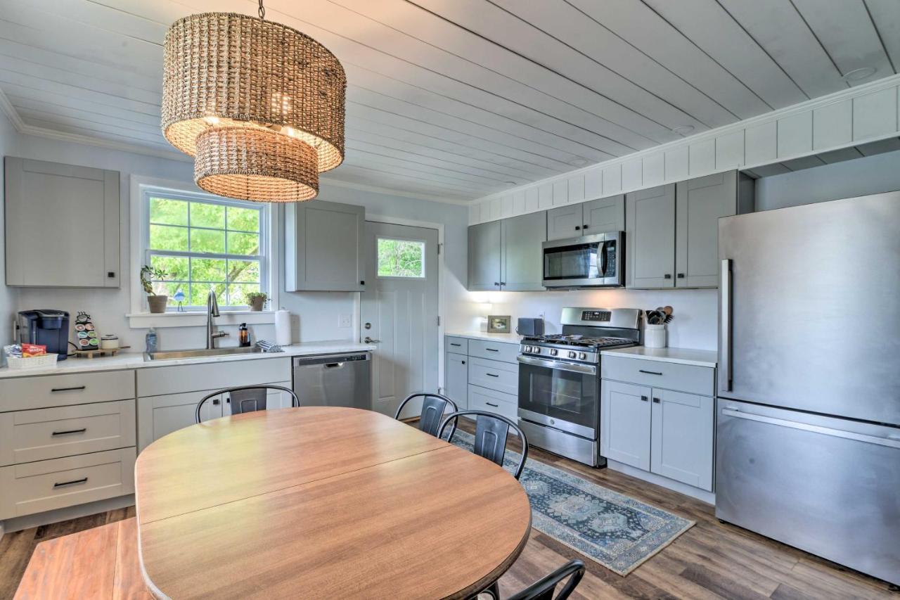 Enchanting Family House With Balcony Less Than 3 Mi To Wvu! Morgantown Exterior foto